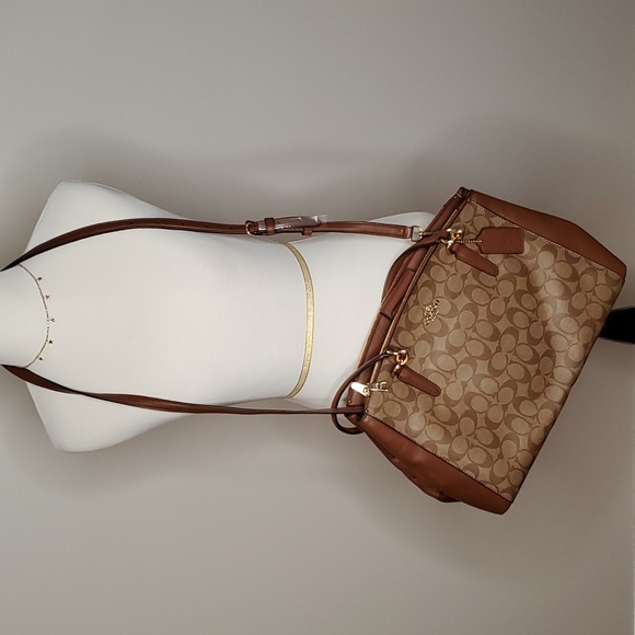 Coach Signature Christie Carryall - Picture 13 of 16